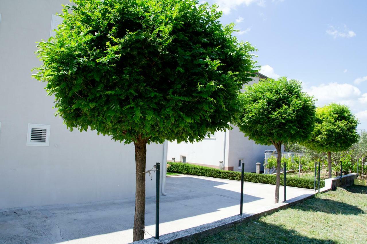 Apartmán Apartman Topic Kaštela Exteriér fotografie