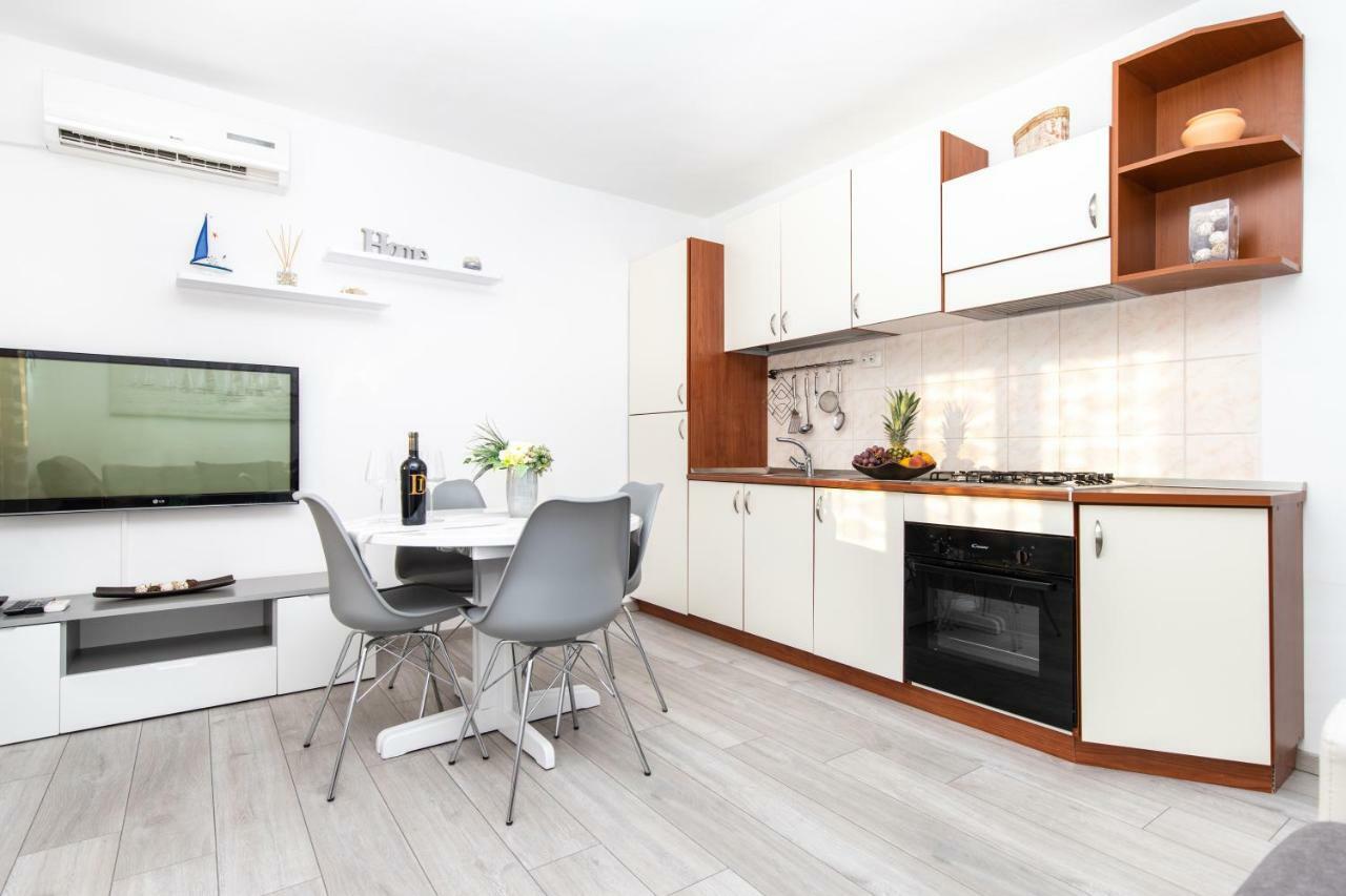 Apartmán Apartman Topic Kaštela Exteriér fotografie